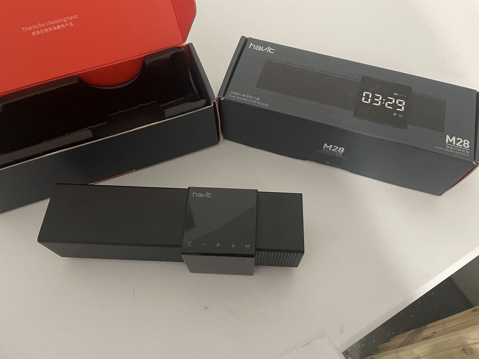 Boxa smart cu ceas si termometru