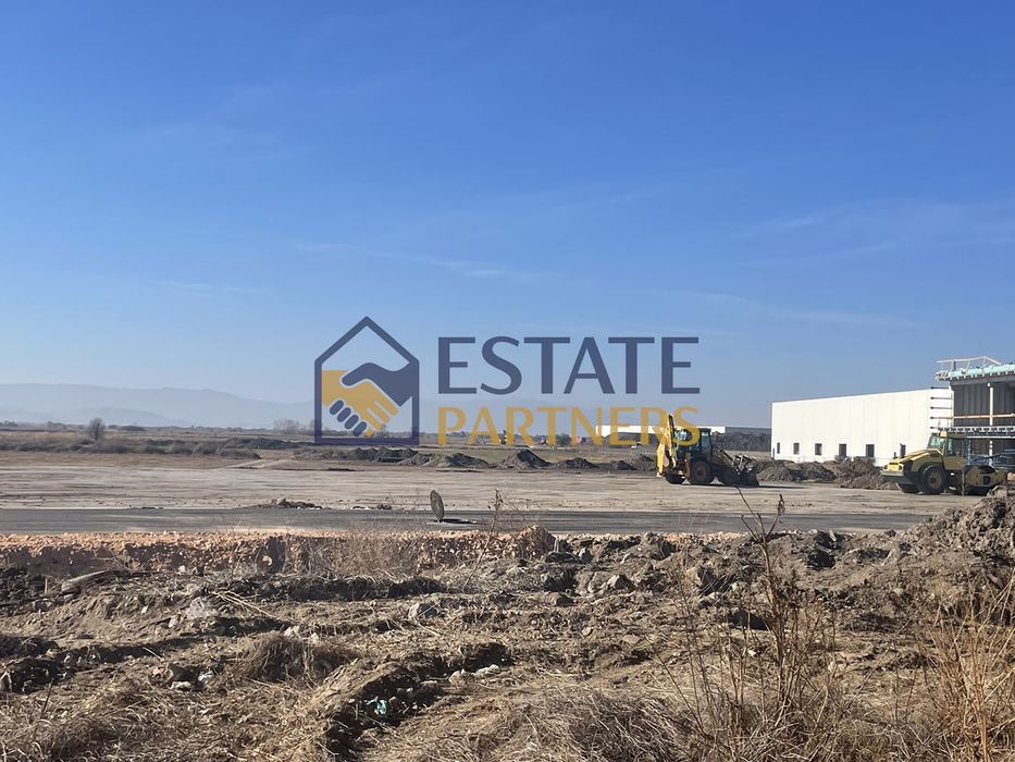 Земеделски имот в Пловдив, област-с.Радиново площ 15868 цена 634720