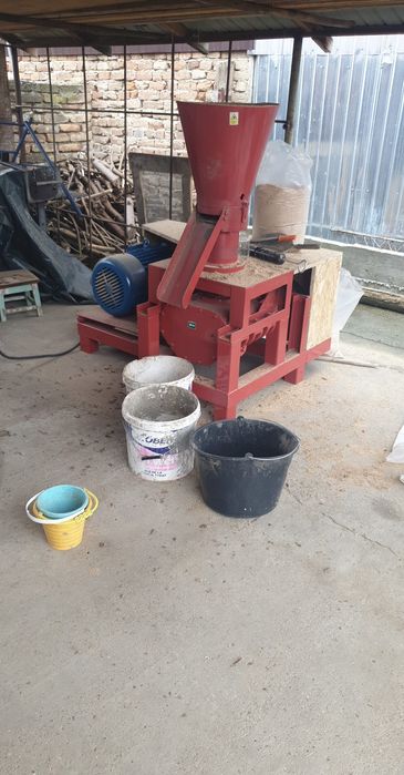 Presa peleti18kw si  uscatoor