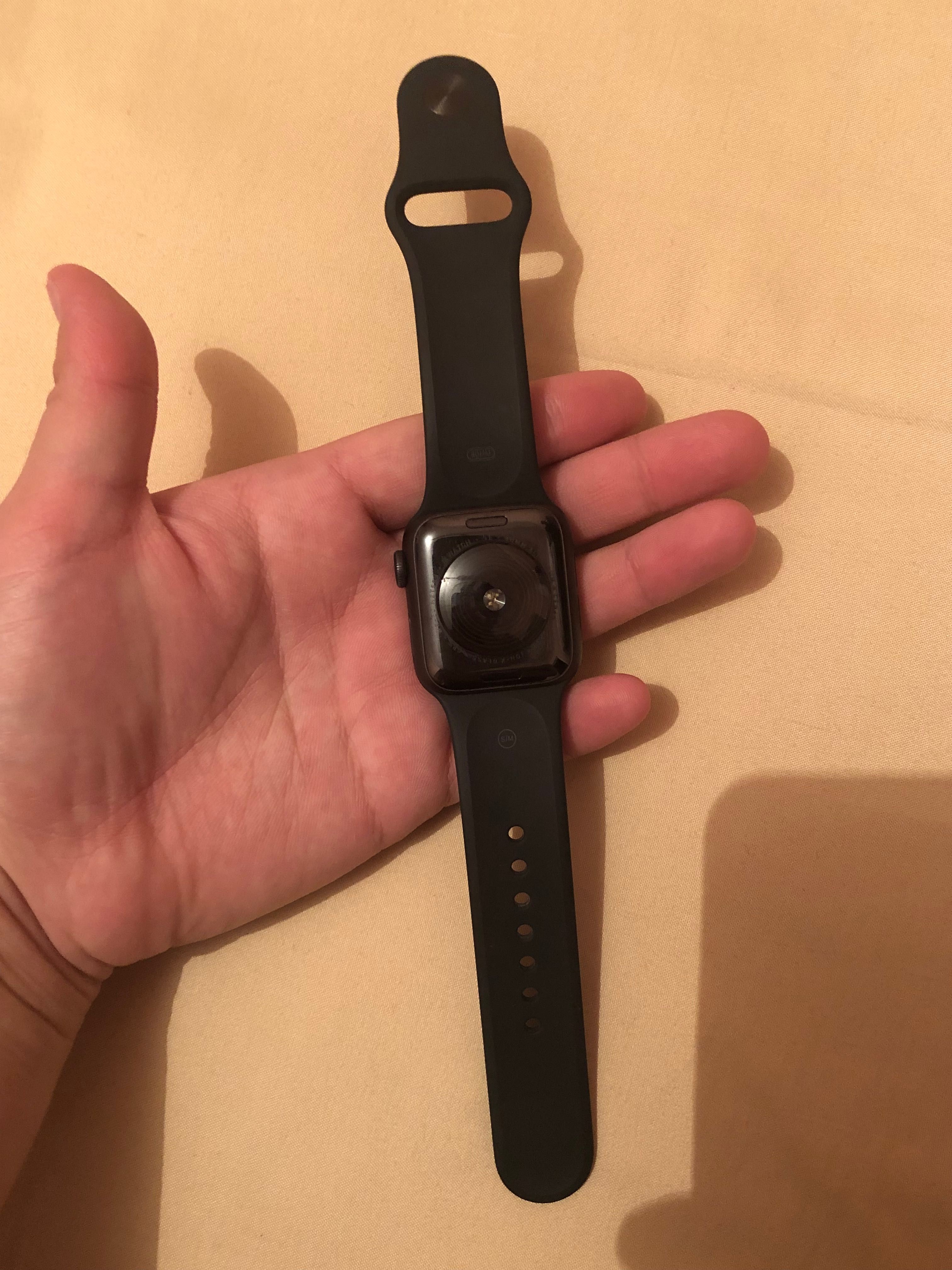 Apple Watch SE (40 mm)