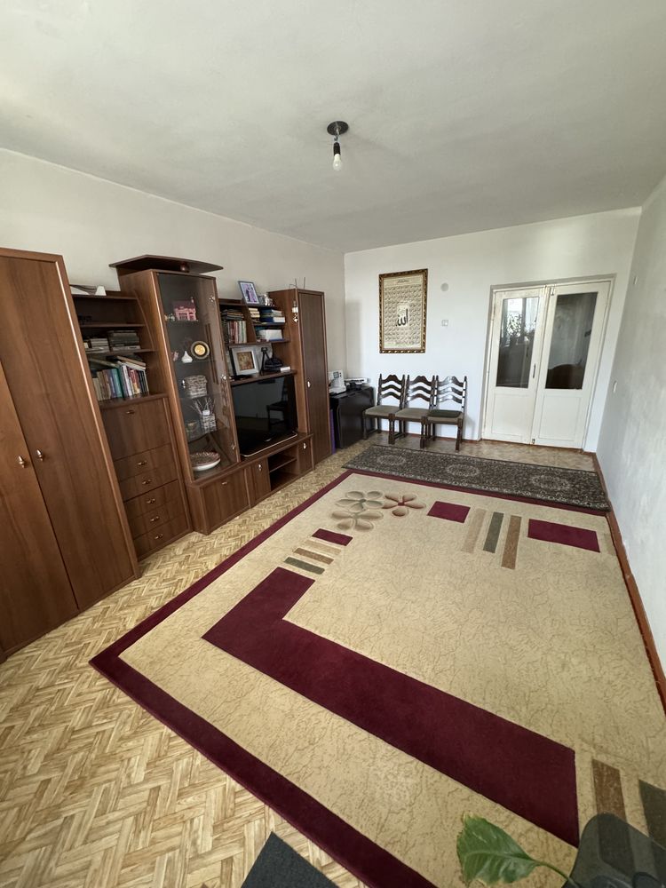 Срочно продам 12 Микрорайон 2х комн. 65м2 в элитном районе