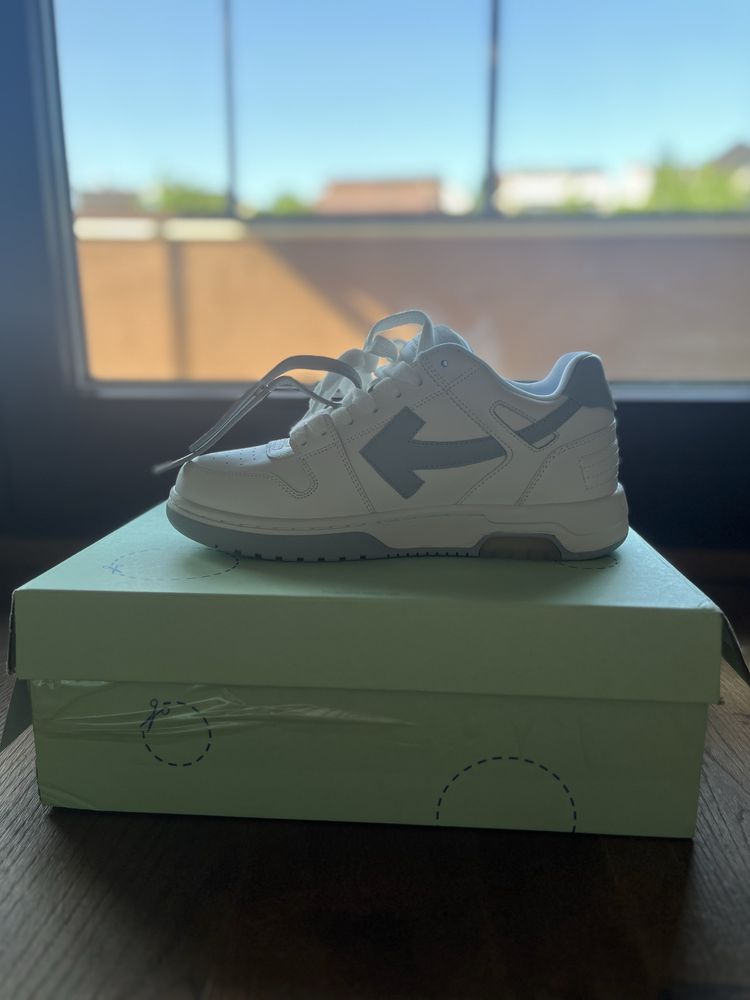 Off-White Out of Office