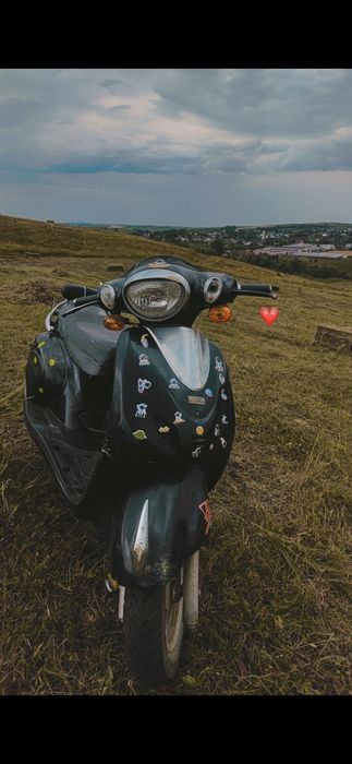 Vând scuter 80 cc