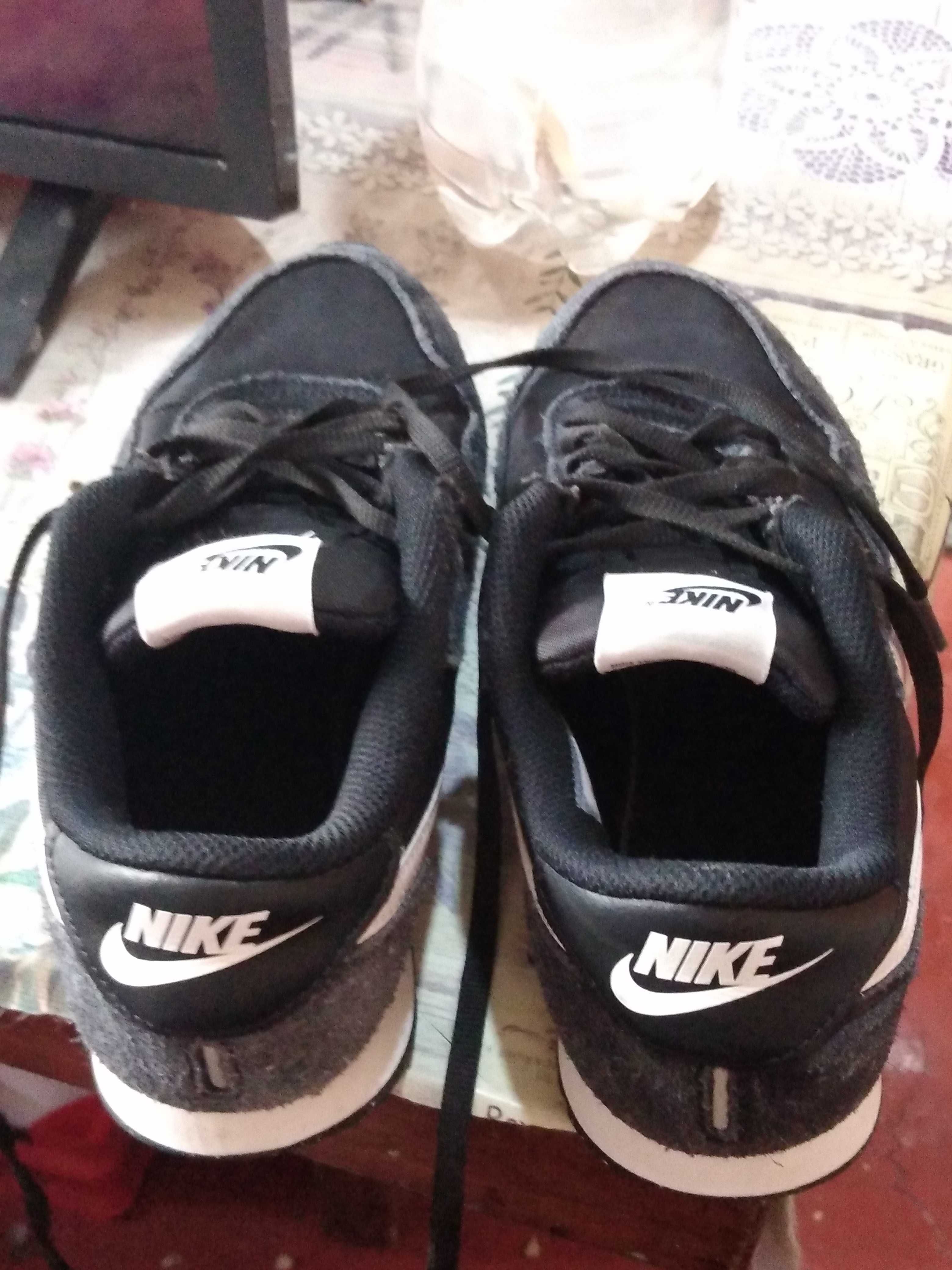 Продавам Nike обувки 36,5 номер