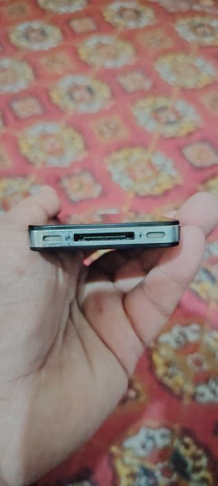 iPhone 4 айфон_4 оригинальный