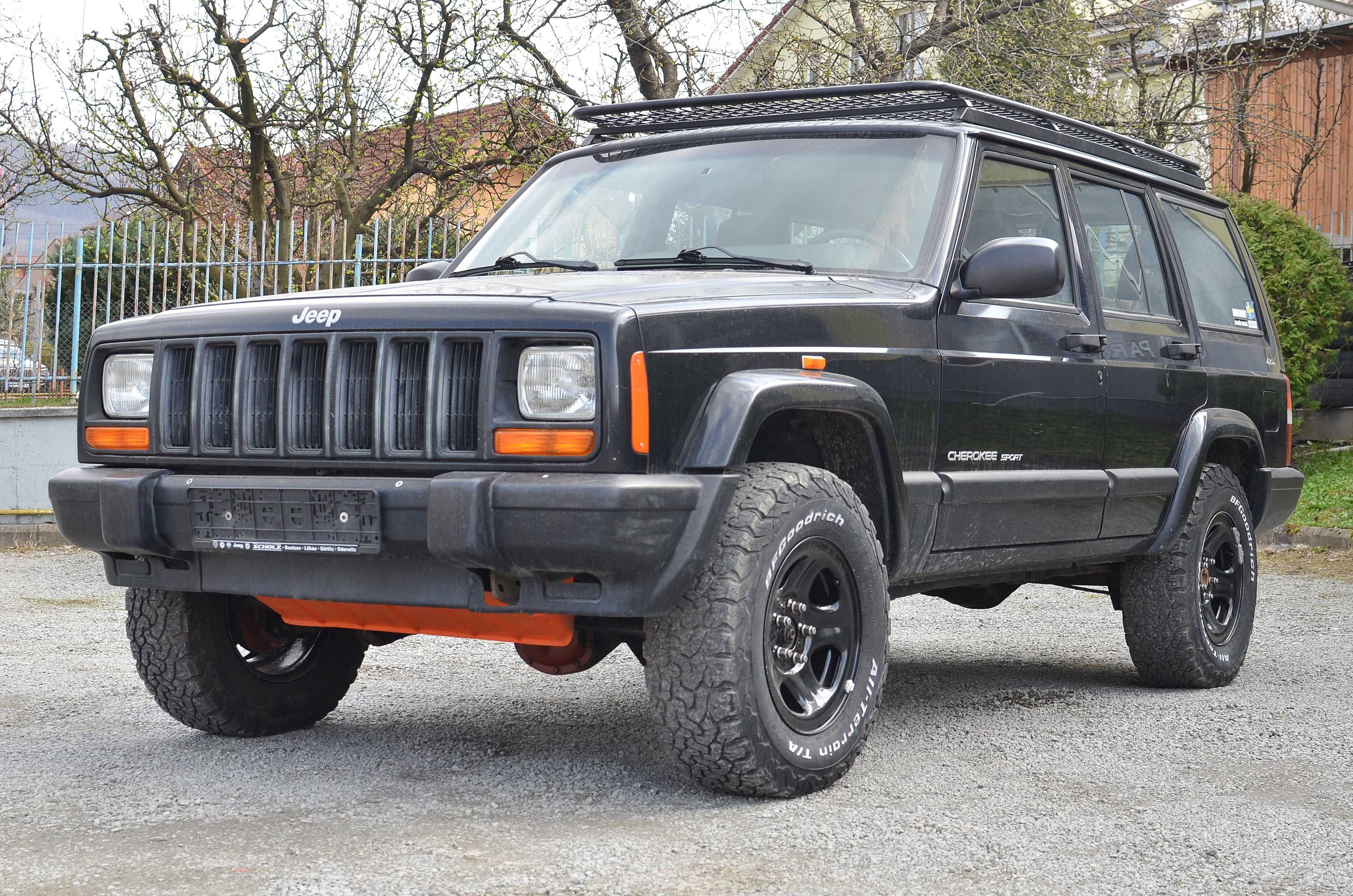 Jeep Cherokee XJ Sport - 2,5 Diesel