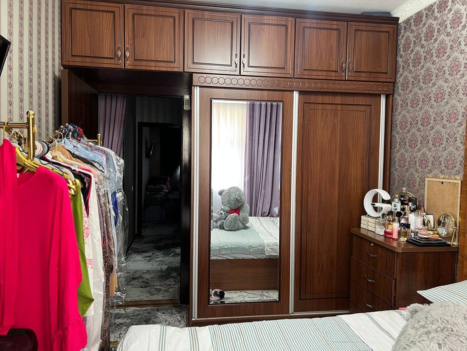 3 xonslu uy srochna sotiladi