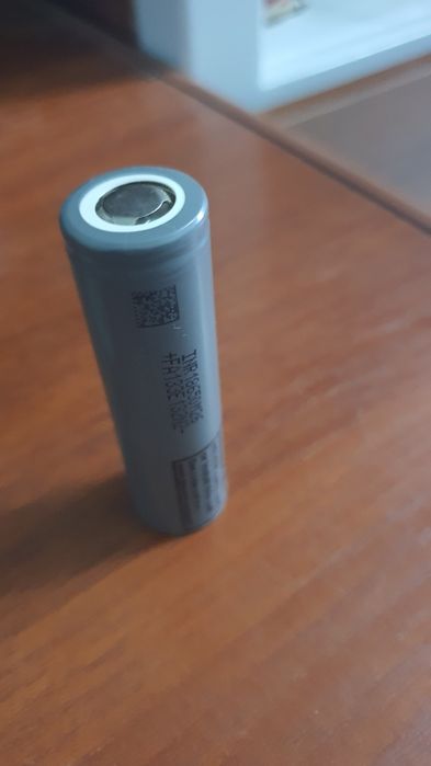 Продам оригинальные lg m26  аккумуляторы 2600 mah еще есть другие