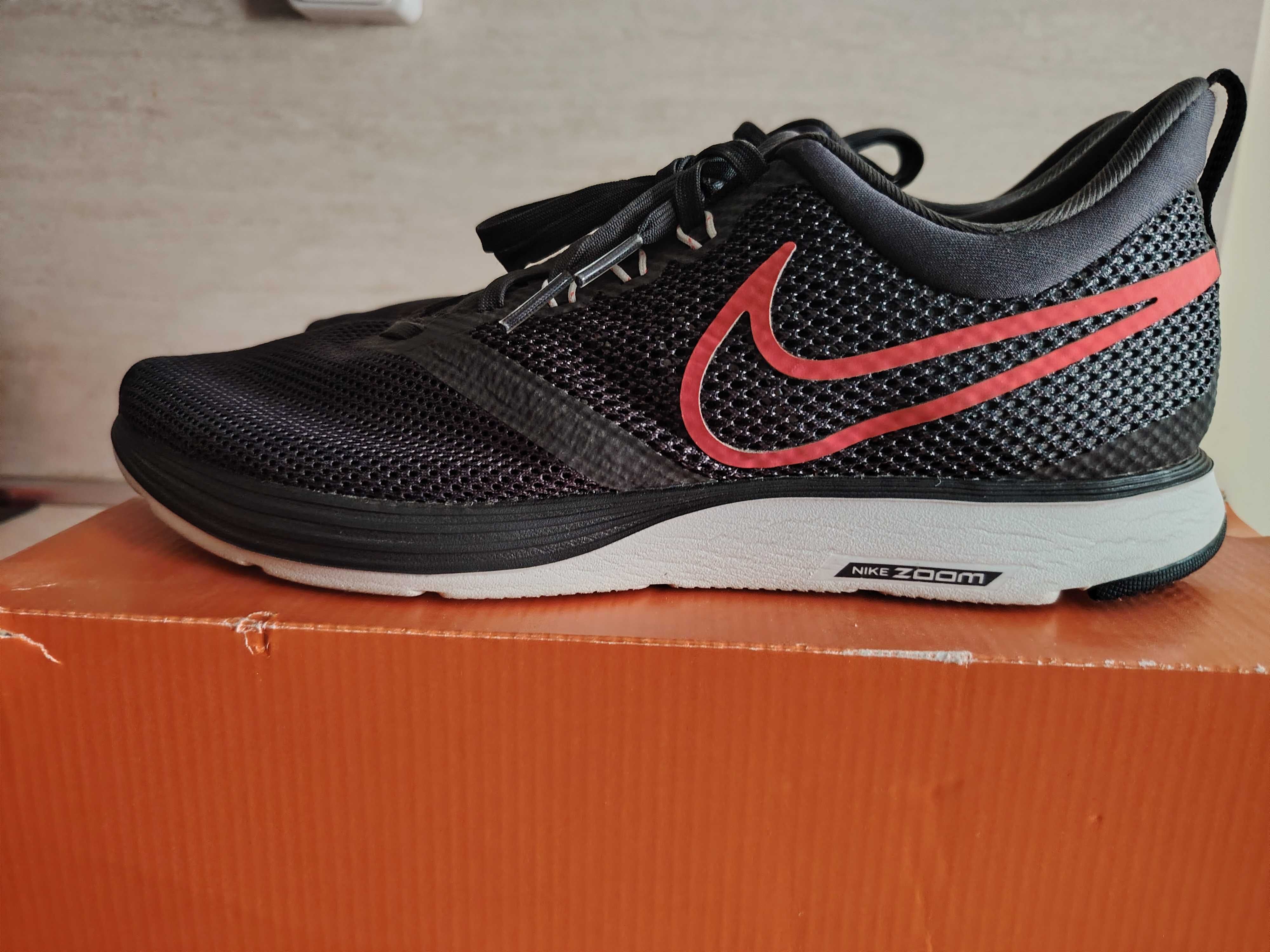Nike zoom strike
