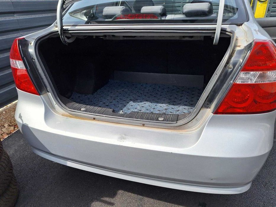 Vand Chevrolet Aveo 2010 + 4 anvelope iarna - 14 500 Lei (2850 euro)