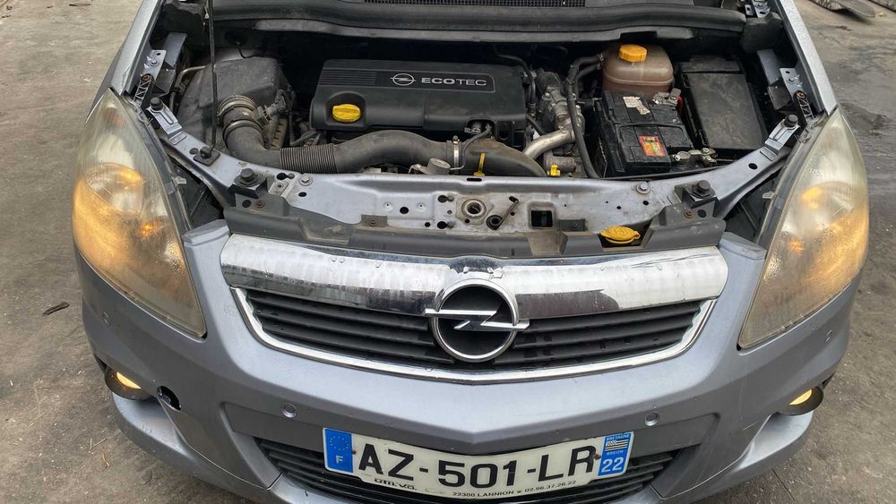 Fata completa  OPC Piese Dezmembrari Opel Zafira B 1.7cdti