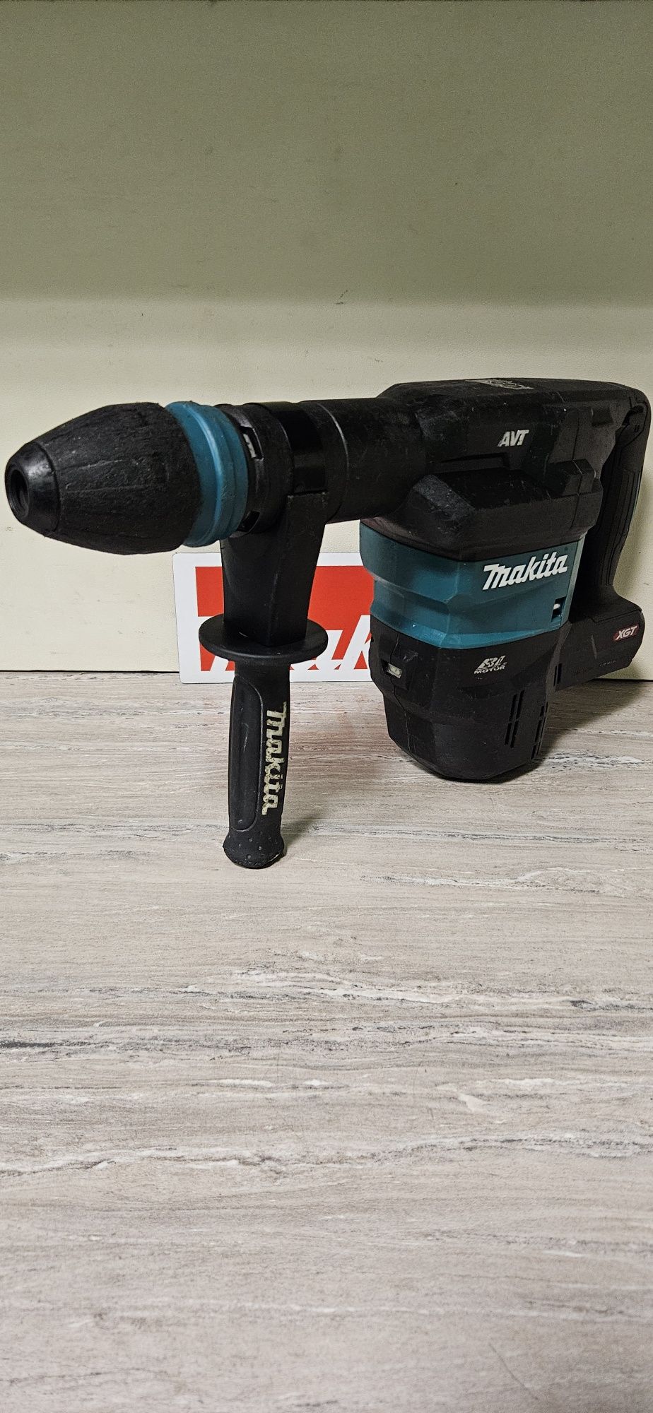 Makita Къртач HM001G XGT40V.SDS MAX