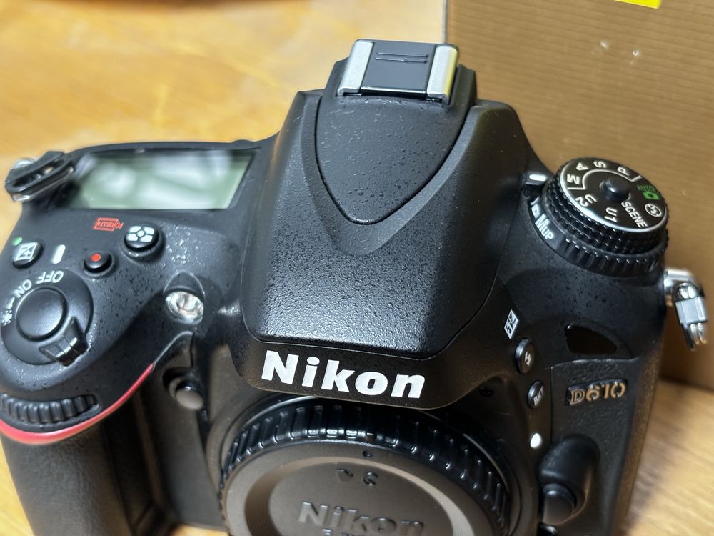 Nikon D610 aparat foto impecabil