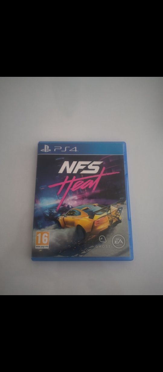 Продавам NFS heat за PS4