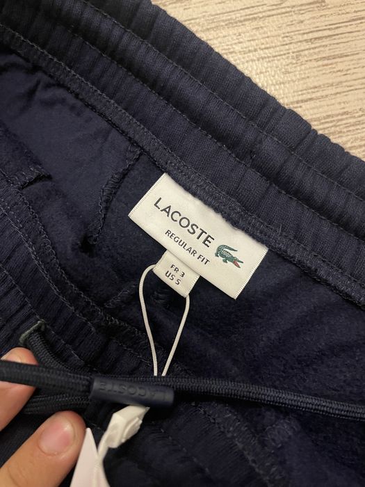 Vand pantaloni scurti Lacoste, Navy, mas s-m noi nepurtati
