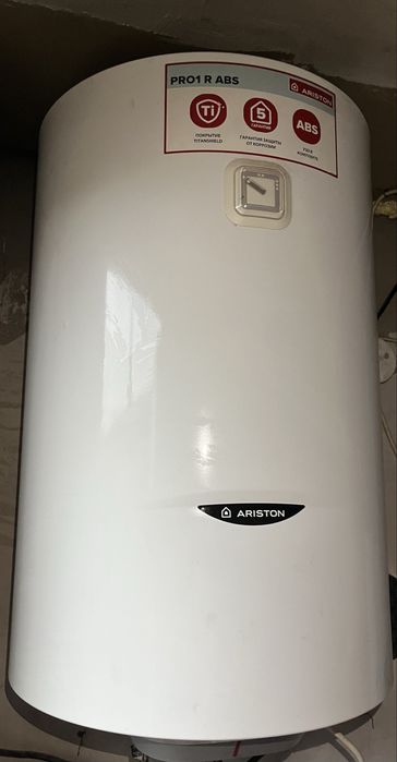 Продаётся водонагреватель Ariston PRO1 R ABS
