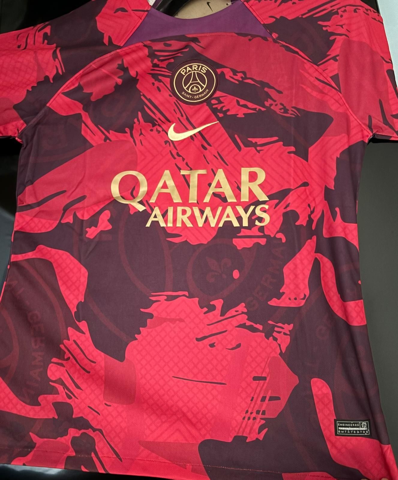 Tricou PSG cu eticheta
