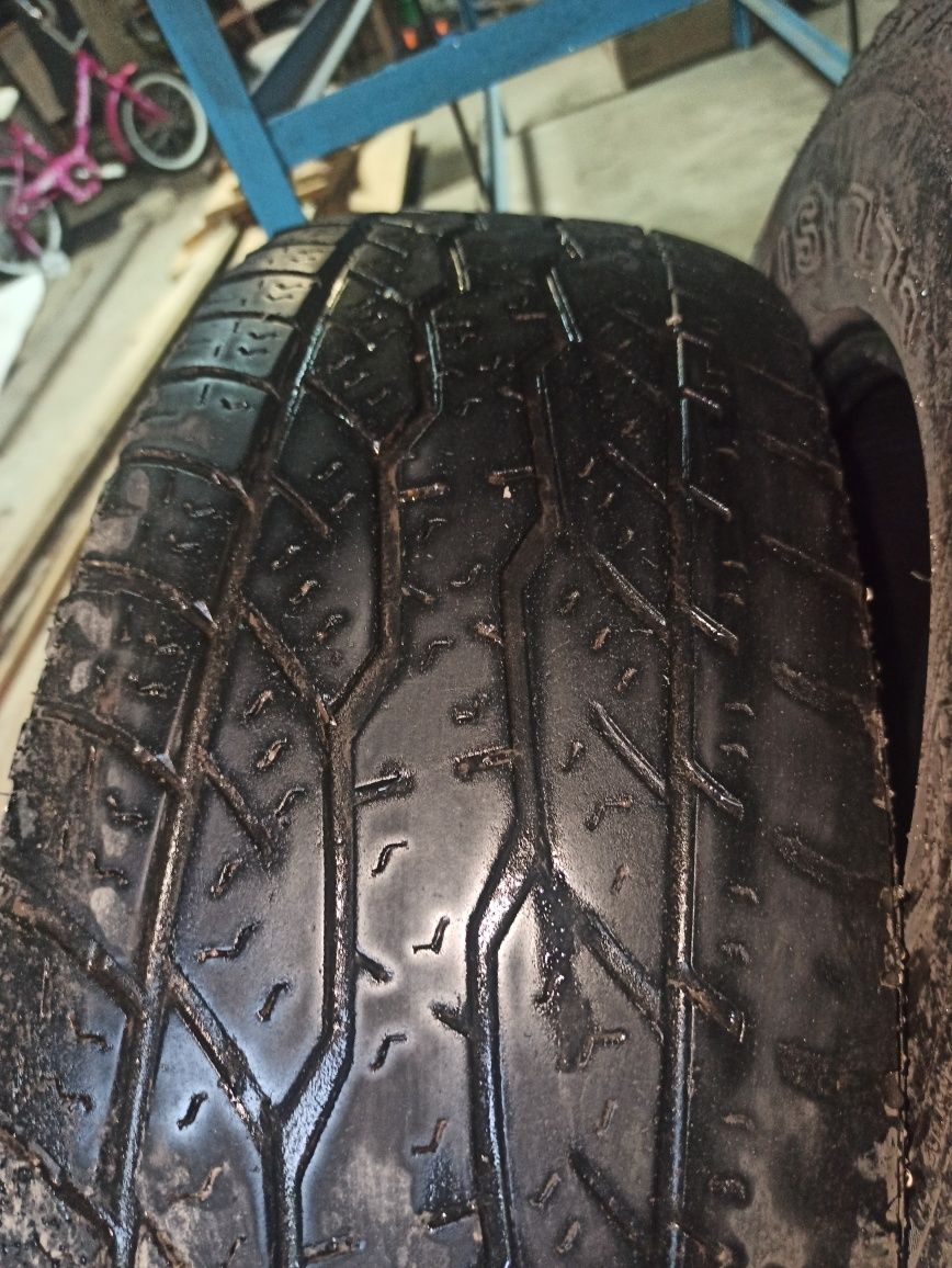 235/75/15. Maxxis Bravo A/T