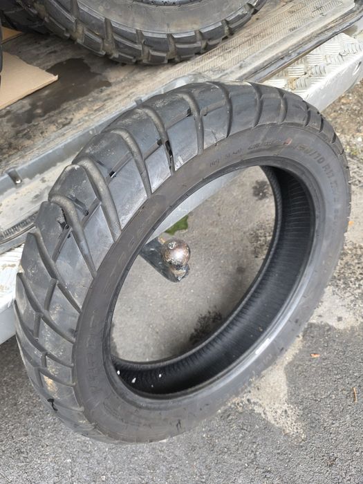 Мото гуми за Адвенчър