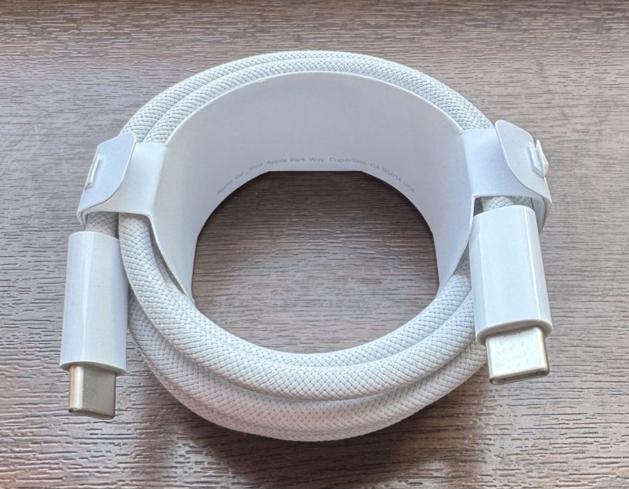 Зарядка кабель 2 метра для iPhone, iPad, MacBook 240W оригинал