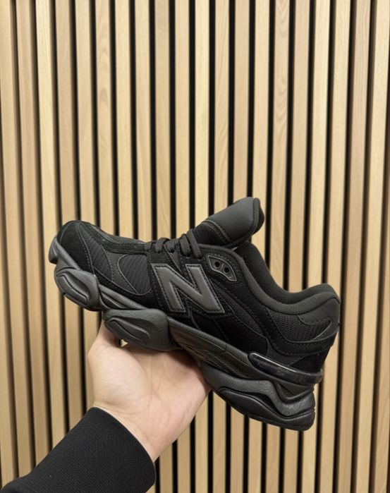 Adidasi New Balance 9060