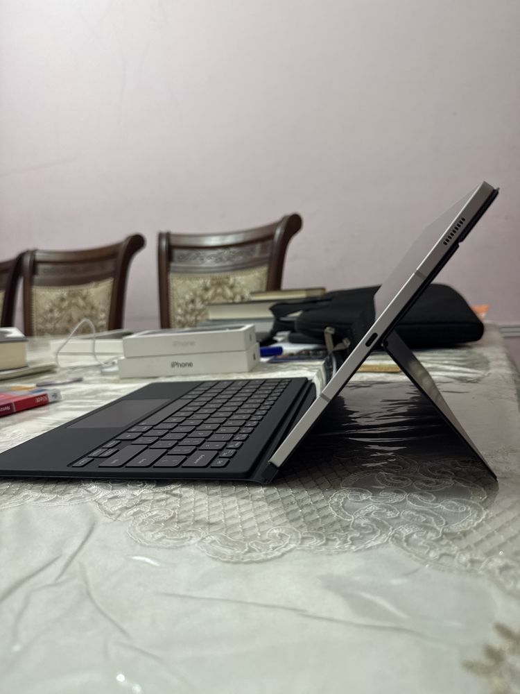 Samsung Tab S9+ kompyuter va planshet