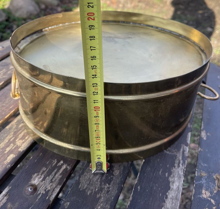 Jardinieră din alamă