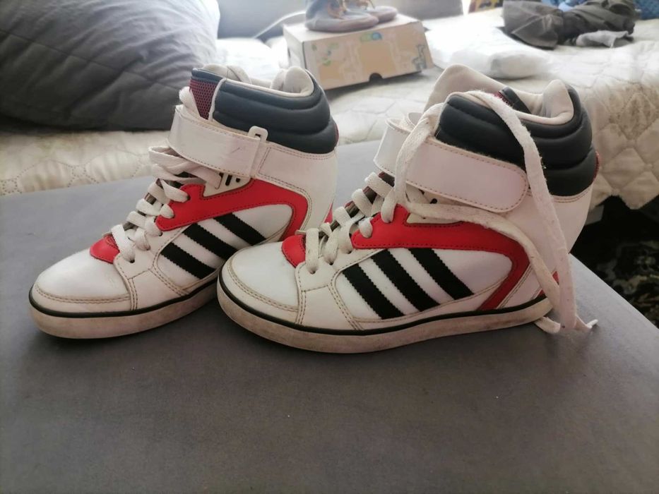 Adidas маратонки платформи