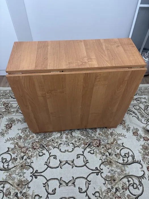 Стол книжка, в отличном состоянии