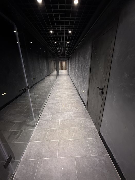 Аренда! Ул.Шота.Руставели. Под офис 15,6м2. Вдоль дороги!