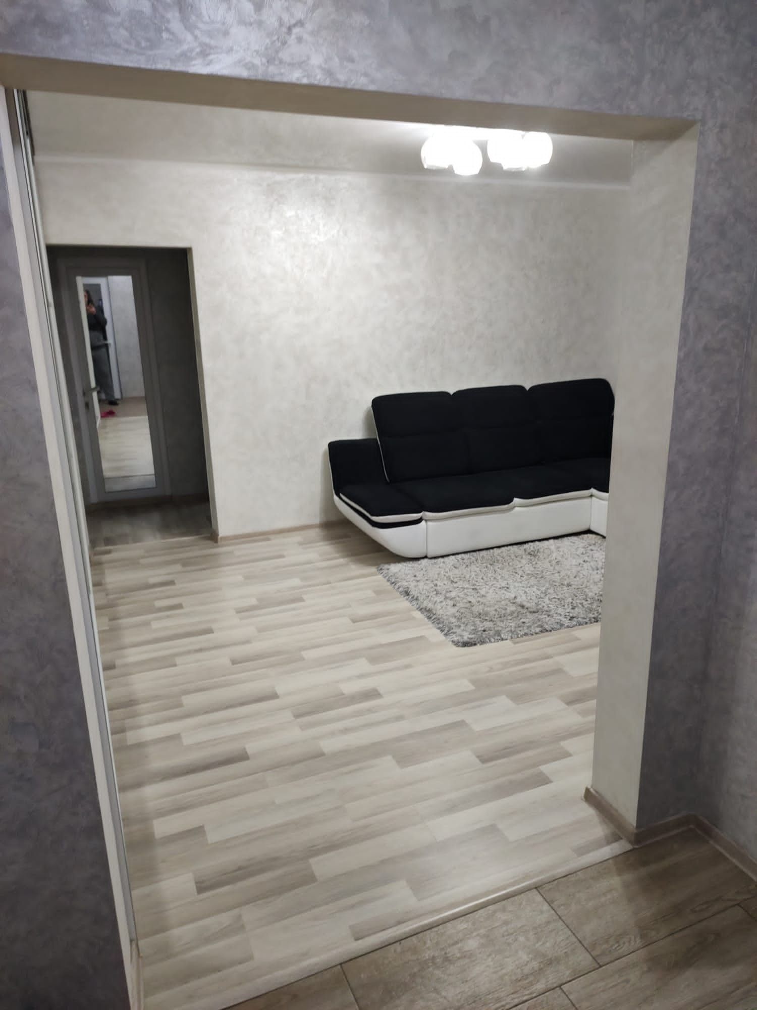 Vand sau schimb [casa construstie noua)