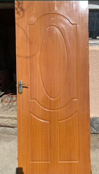 Двери меж комнатые