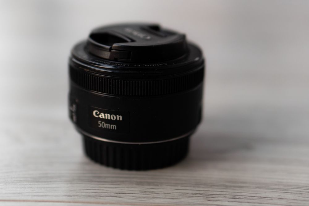 Фотоаппарат Canon EOS R + объектив ef 50, f1,8
