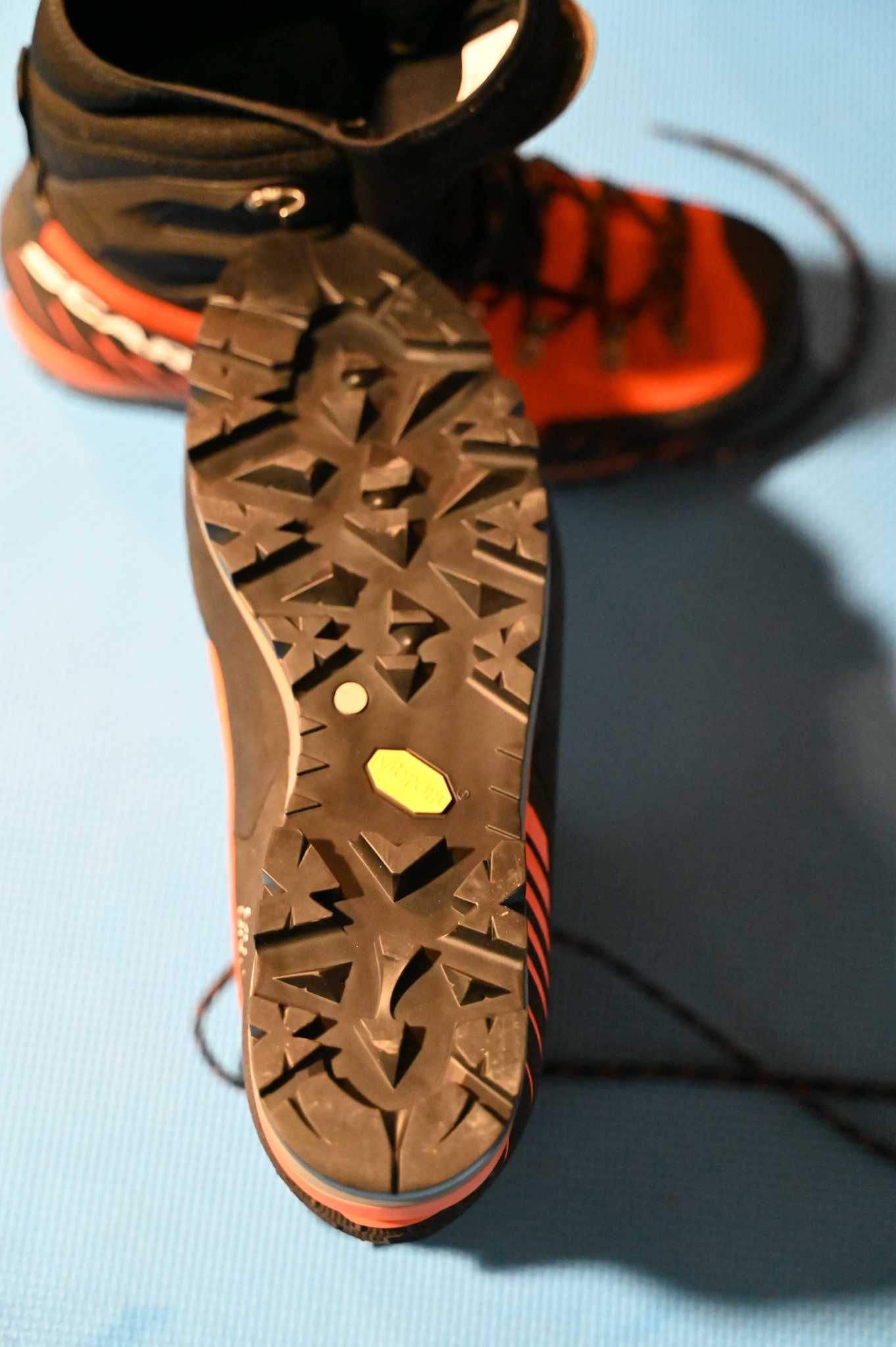 Bocanci Tehnici Scarpa Mont Blanc Pro GTX 44,5