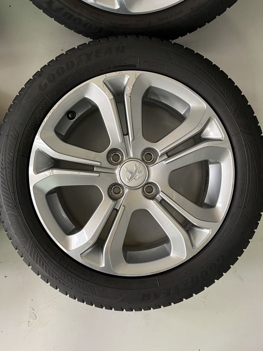 Оригинални джанти 16 цола 4х108 за Пежо 208 с гуми 195/55/16