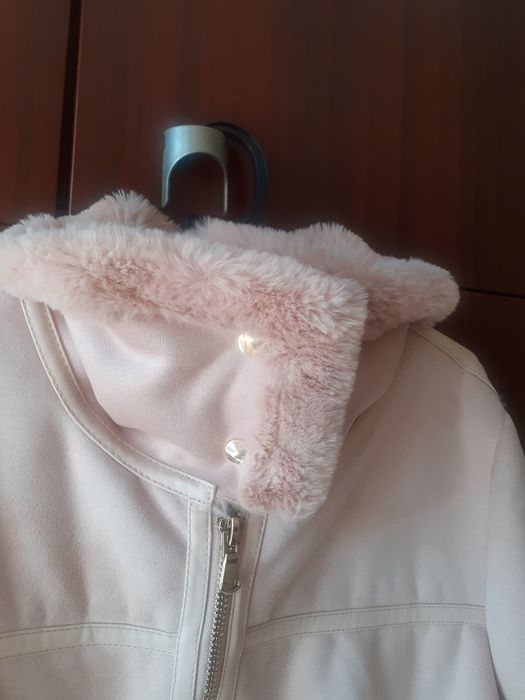 Продавам дамско яке от еко кожа