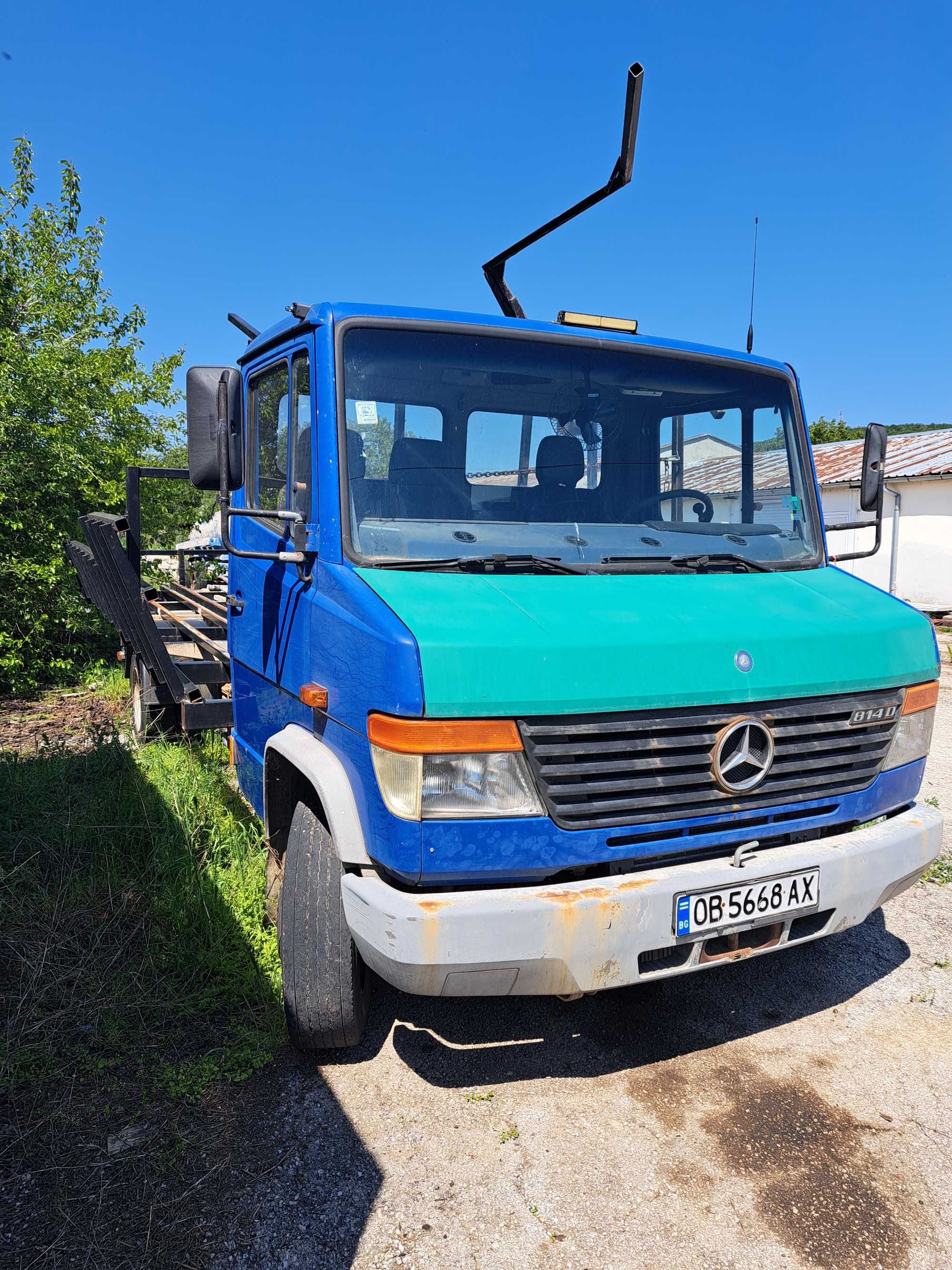 Камион за рулонни бали