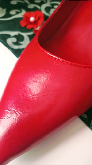 Vand Pantofi cu toc roșii 39 Zara