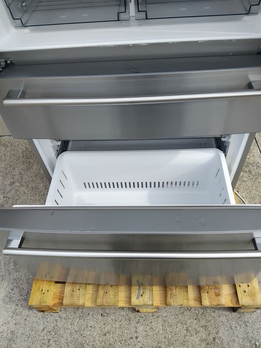 Хладилник side by side инокс