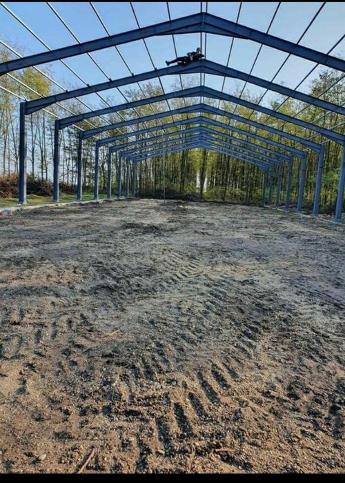 Vand hala metalica 30 % reducere de 200mp cu 3800 de euro