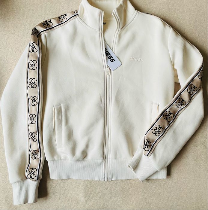 Дамска горница Guess-S размер НОВА