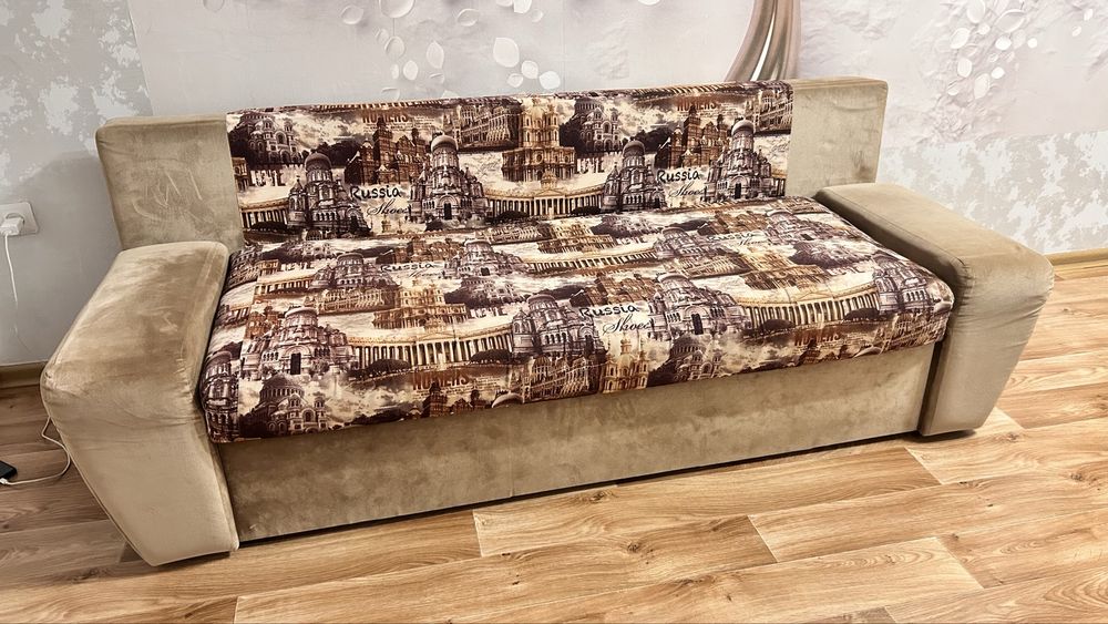 Продам диван в хорошем состоянии