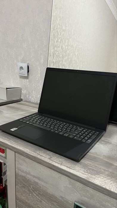 Продается ноутбук Lenovo