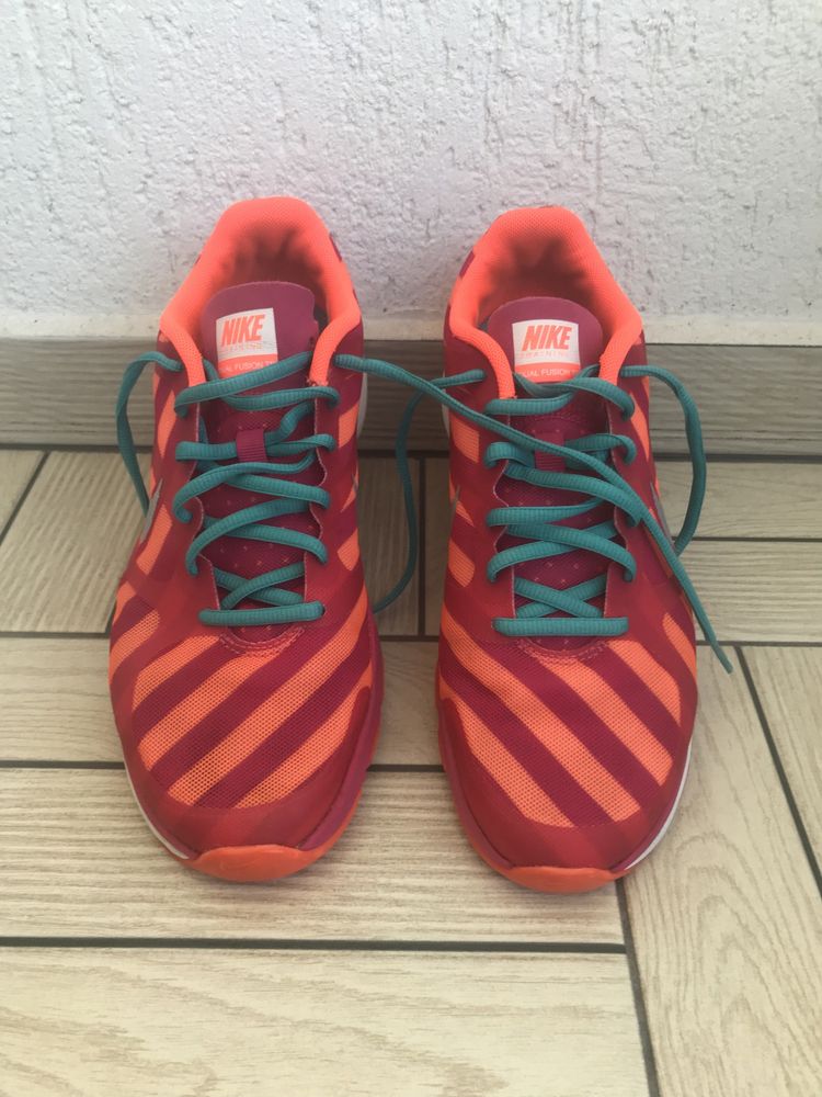 NIKE Training Dual Fusion TR