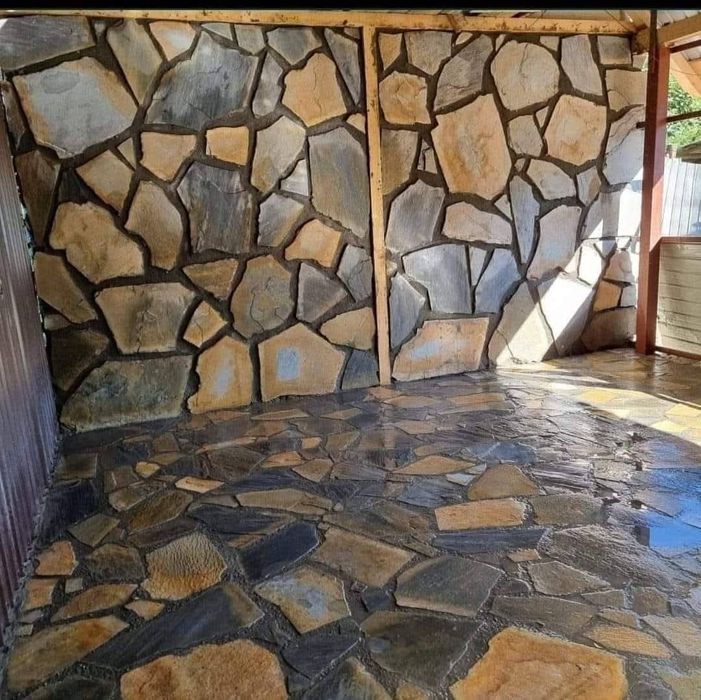 Piatră naturală diferite nuanțe