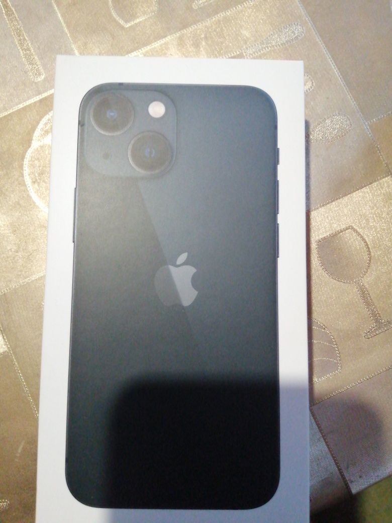 IPhone 13 mini, 1 месяц ц