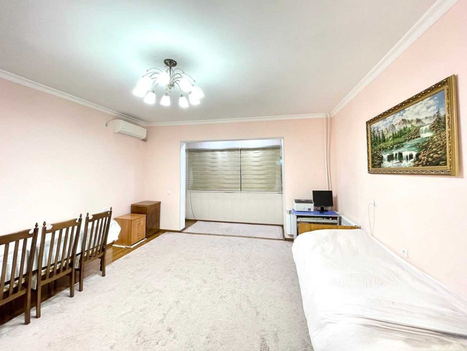 Продаётся квартира 2/8/9 на Дружбе Народов