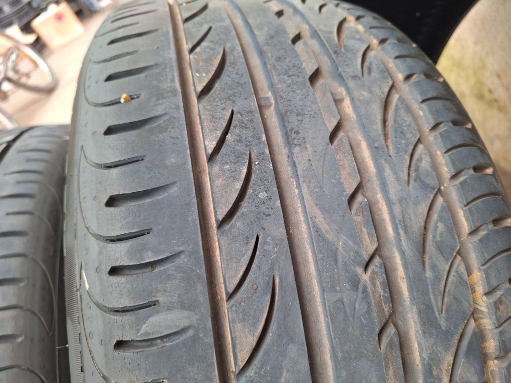 2бр 245/40/18 Pirelli