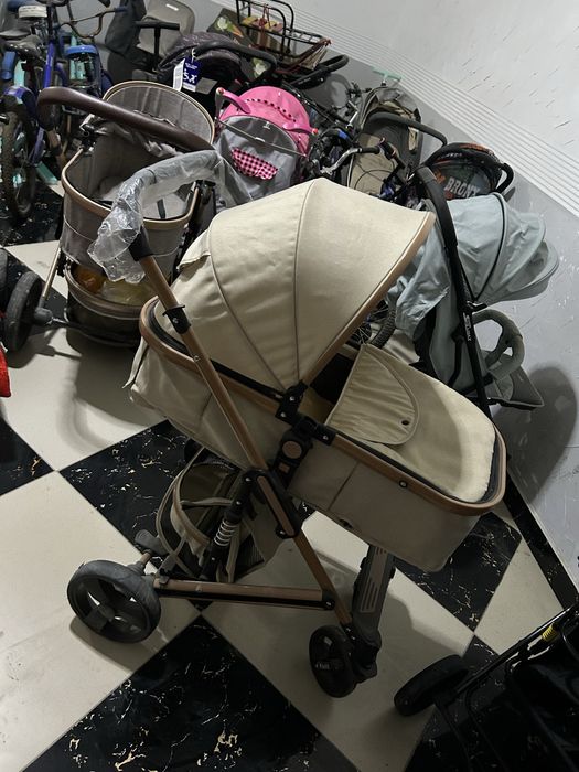 Коляска детская демисезон. Для младенцев