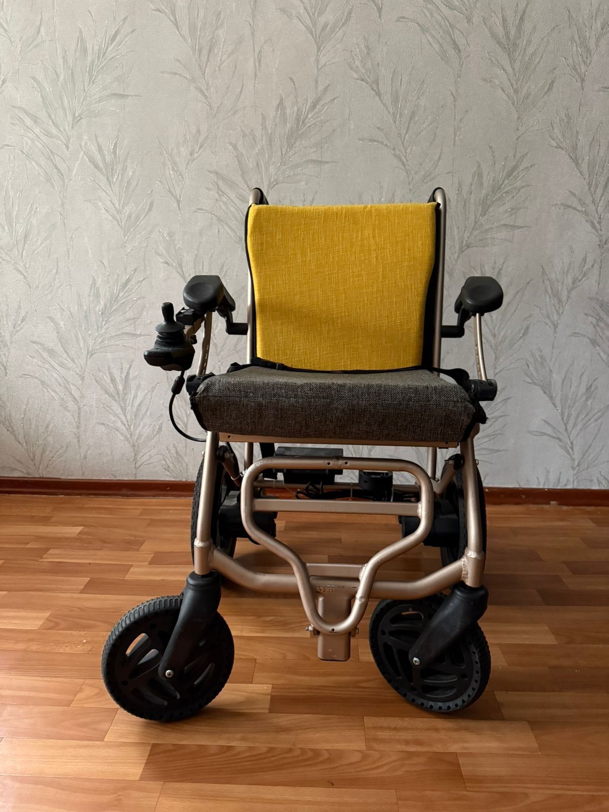 Электрическое кресло-коляска Hubang HBLD3-C